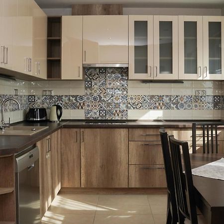 The Pearl Of Zsofia Apartment เอสแตร์กอม ภายนอก รูปภาพ