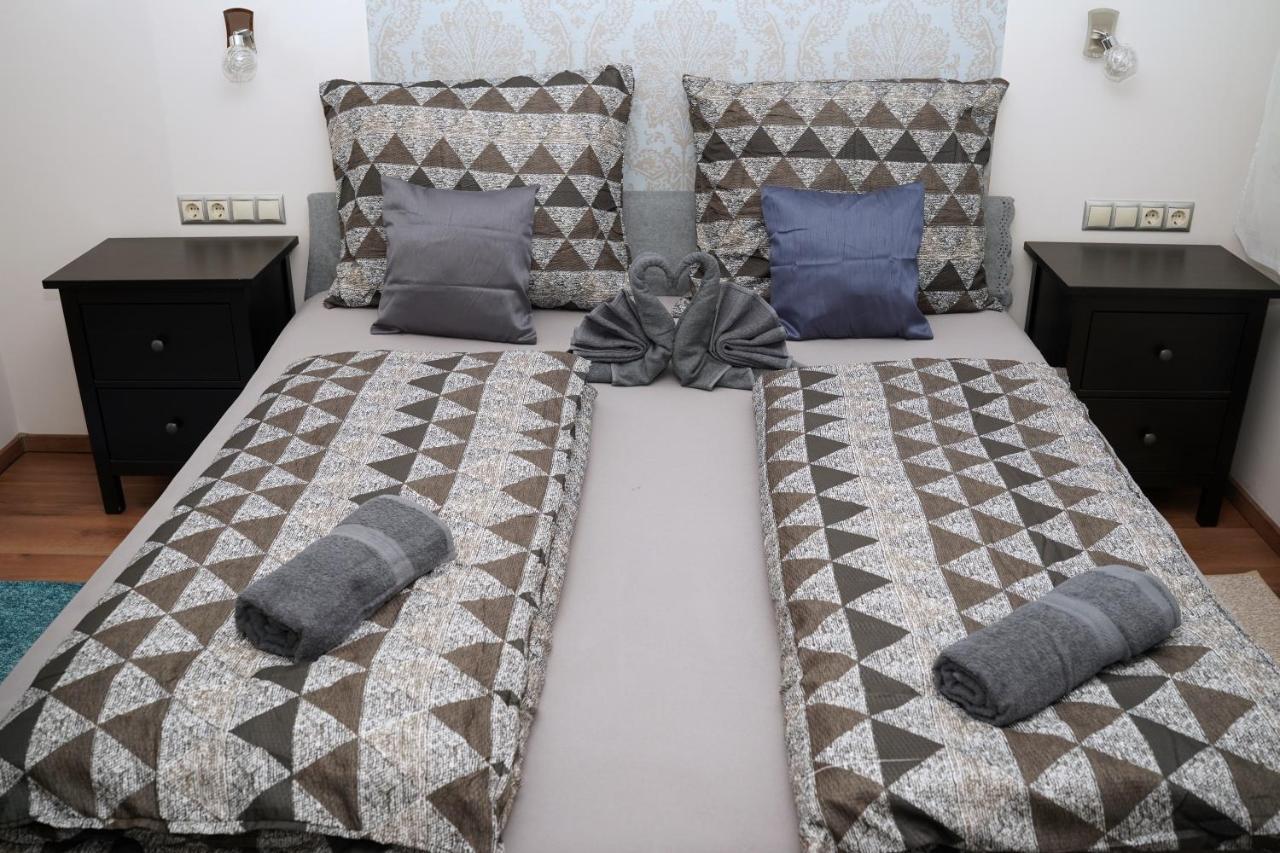 The Pearl Of Zsofia Apartment เอสแตร์กอม ภายนอก รูปภาพ