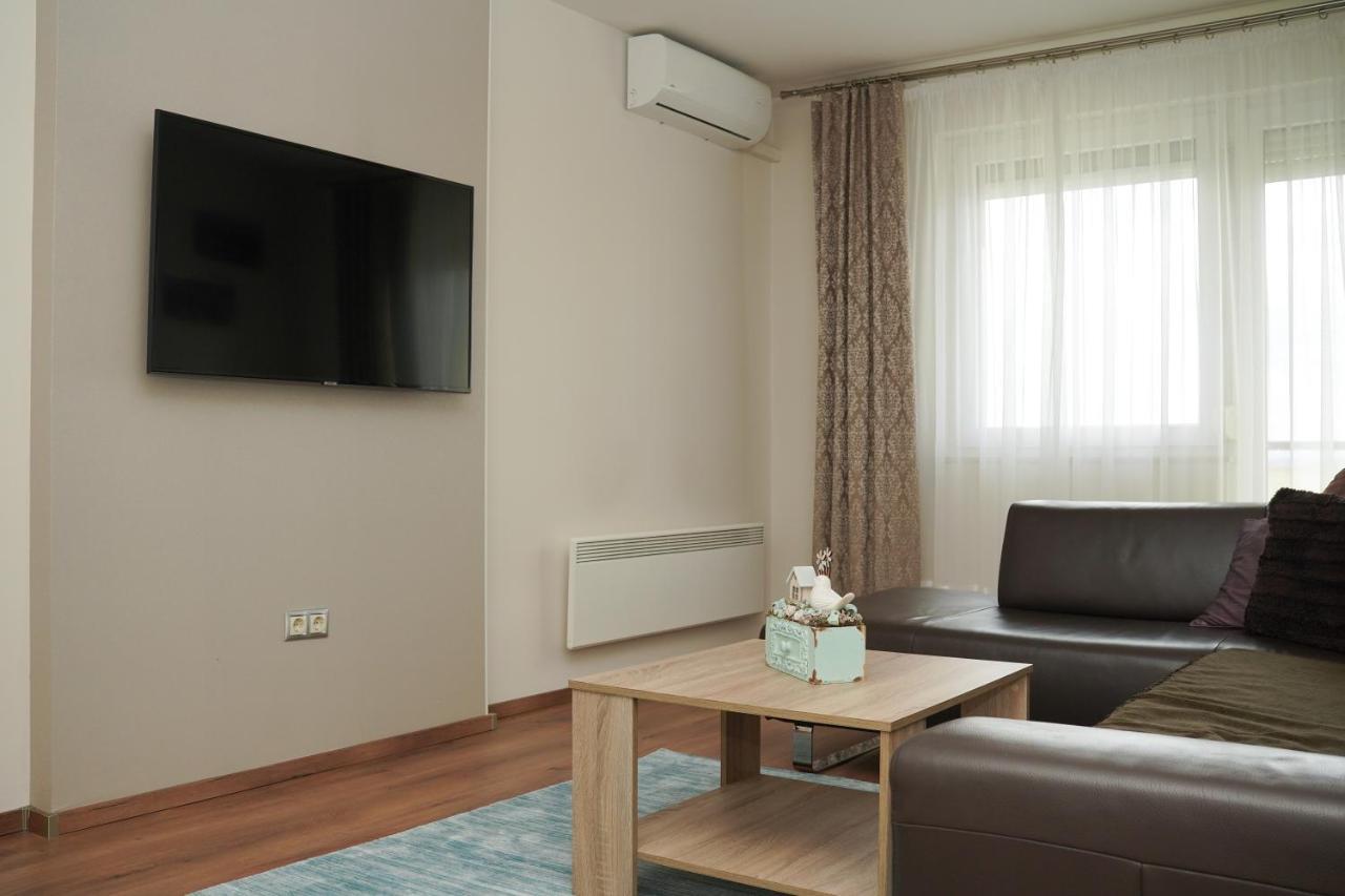 The Pearl Of Zsofia Apartment เอสแตร์กอม ภายนอก รูปภาพ